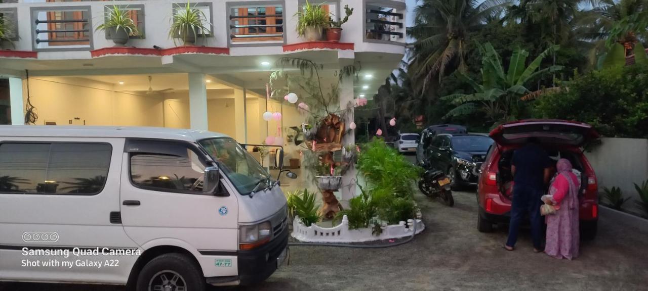 Green Star Villa Jaffna Bagian luar foto