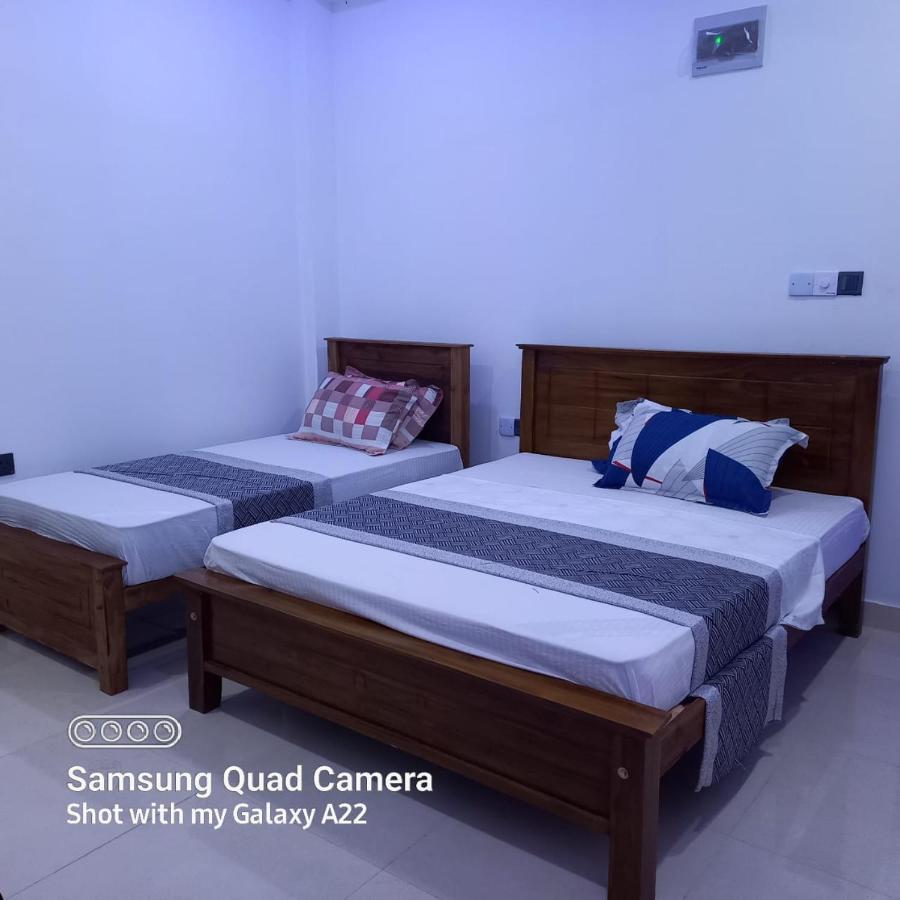 Green Star Villa Jaffna Bagian luar foto